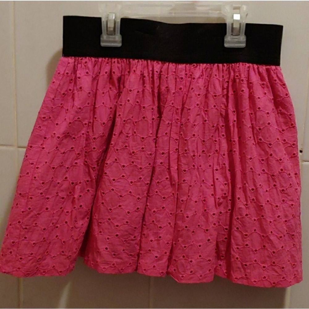 Very Nice Necessary Objects Pink / Black Eyelet Skirt Sz M